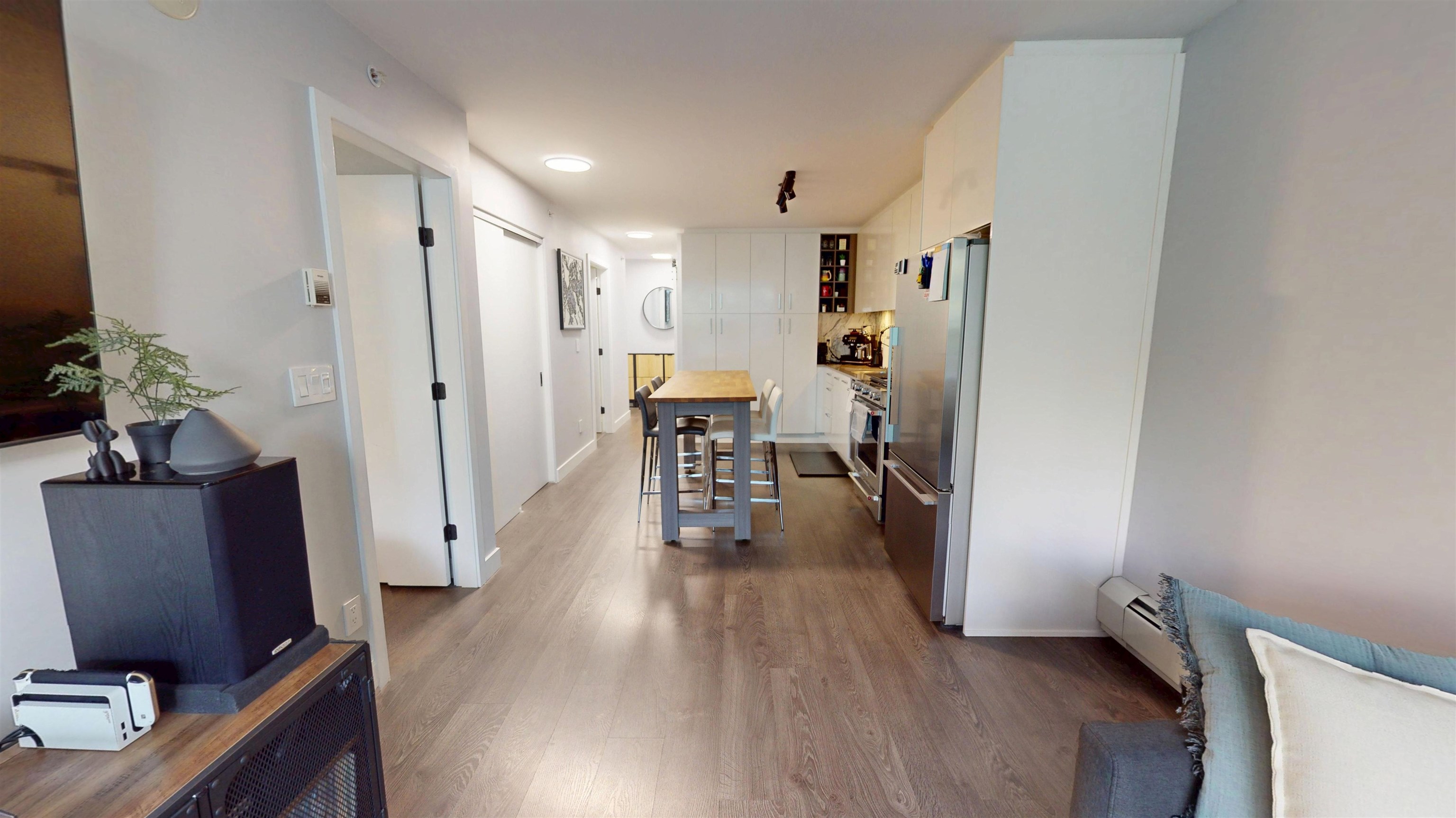 Additional image 4 of 201-231 Pender Street E, Vancouver, BC, V6A 0G3