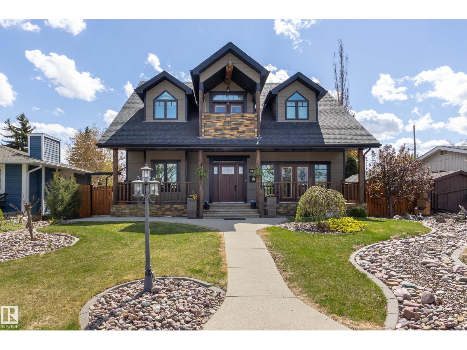 10811 67 Street NW, Edmonton, AB, T6A2S3