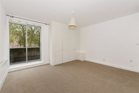 Oakley Square, Mornington Crescent NW1