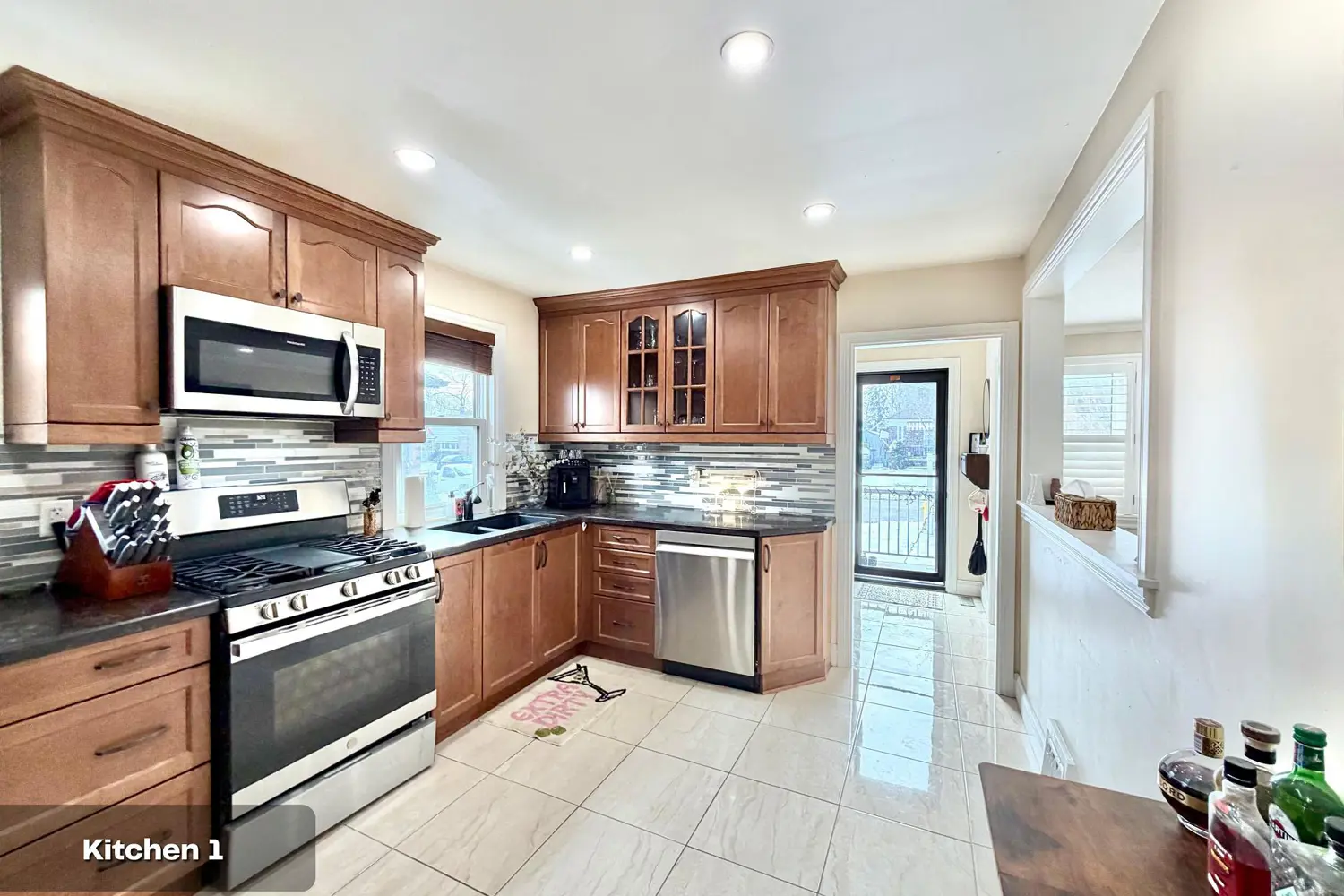 Additional image 10 of 67 Highland Avenue