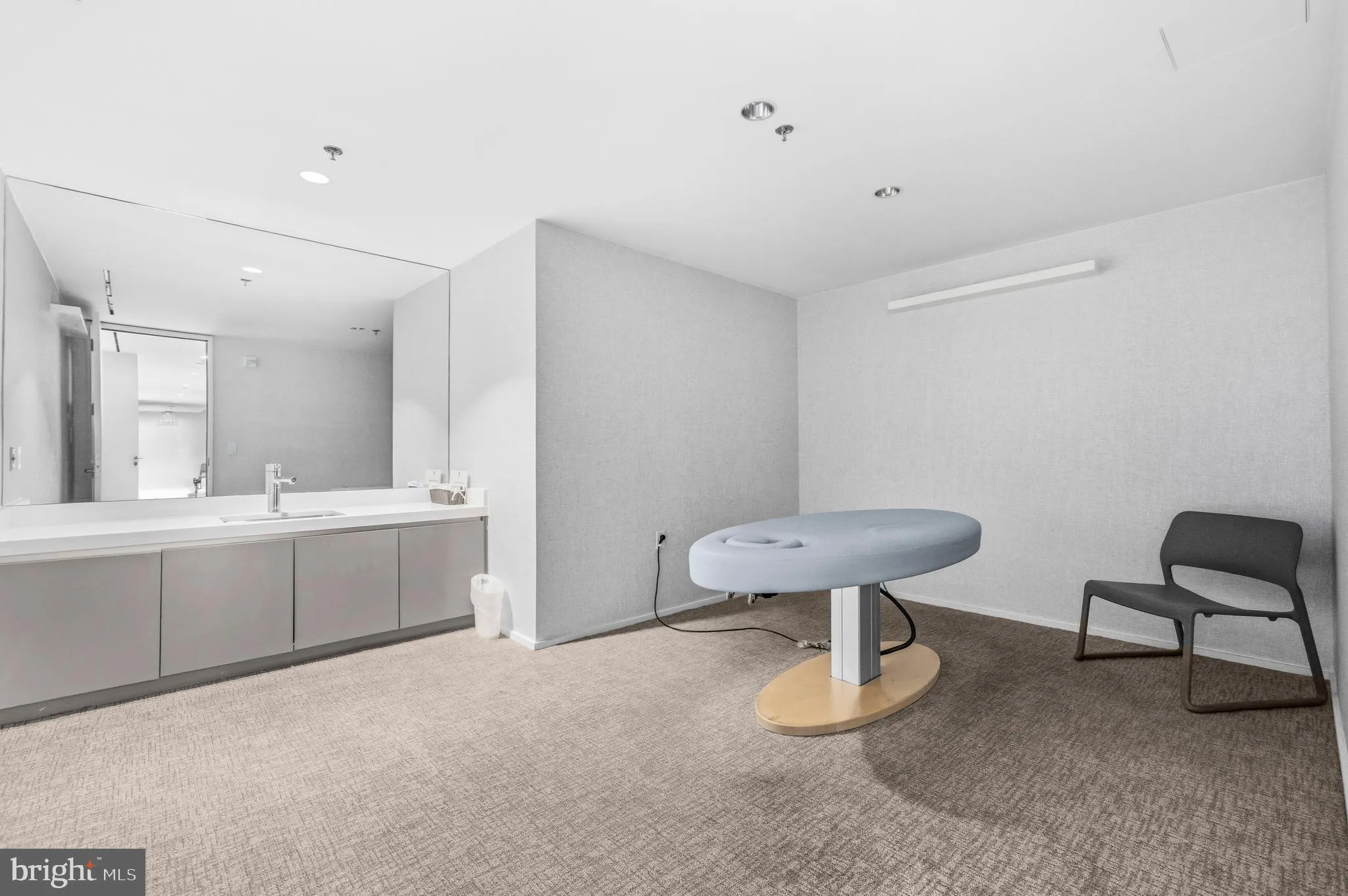 Additional image 77 of 925 H Street NW Unit 315, Washington, DC 20001