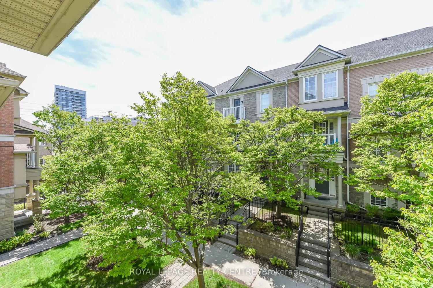 Additional image 8 of 60 Rosewood Avenue 210
