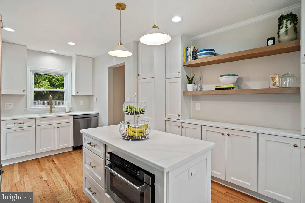 Additional image 14 of 3305 Chestnut Street NW, Washington, DC 20015