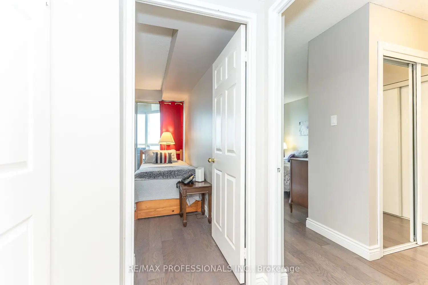 Additional image 12 of 2177 Burnhamthorpe Road 702