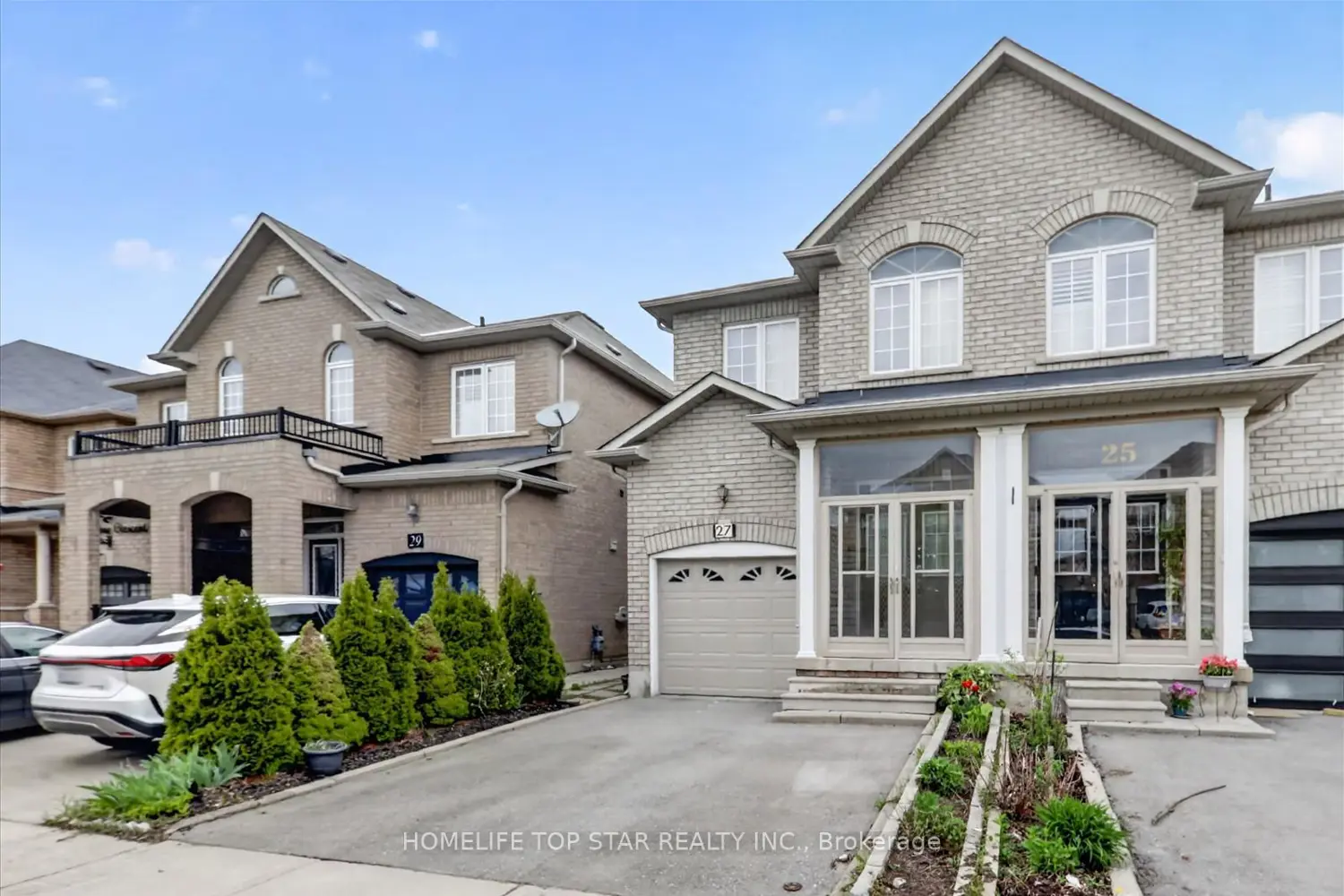 27 Lahore Crescent