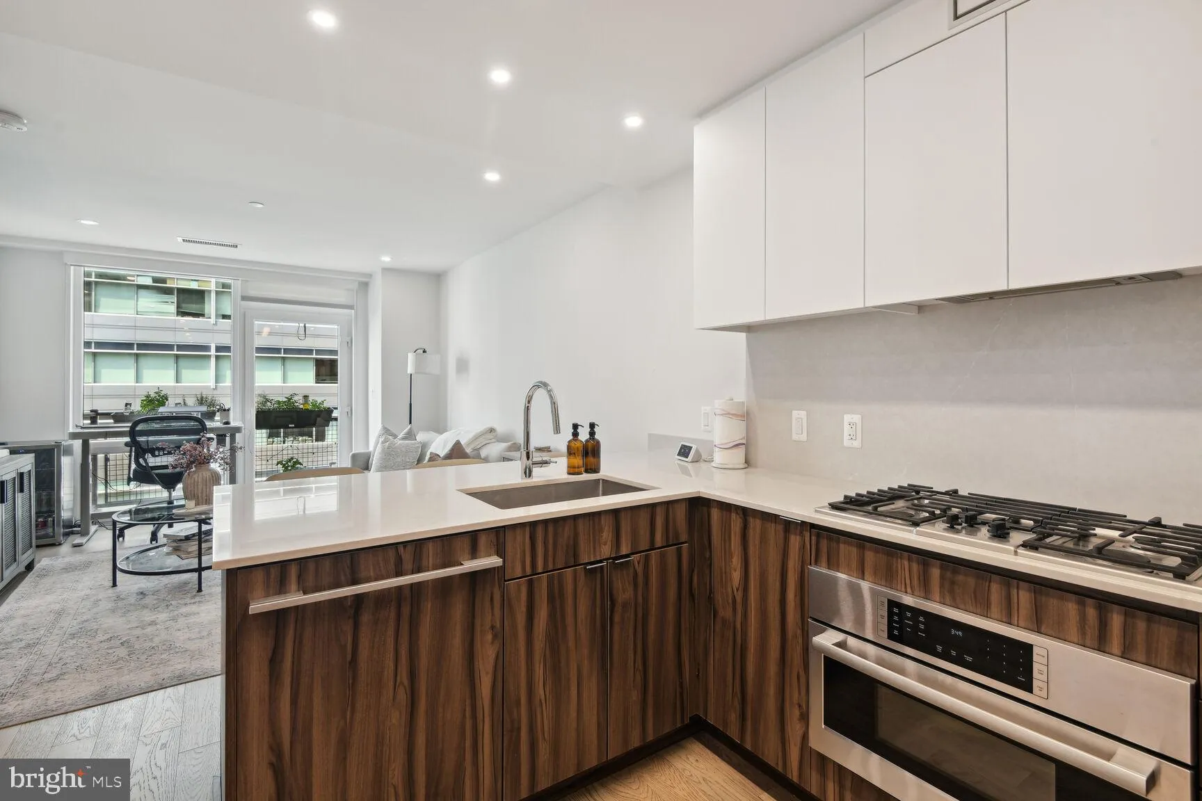 Additional image 31 of 37 L Street SE Unit 601, Washington, DC 20003