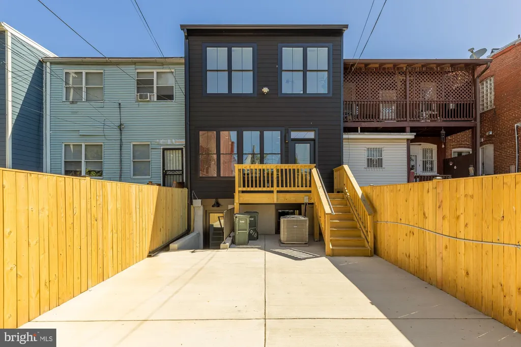 Additional image 42 of 1010 I Street NE, Washington, DC 20002