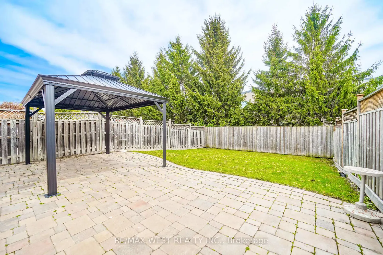 Additional image 18 of 39 Sylwood Crescent