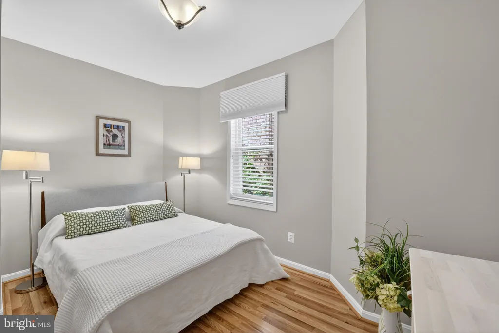 Additional image 19 of 719 5th Street NE Unit 3, Washington, DC 20002