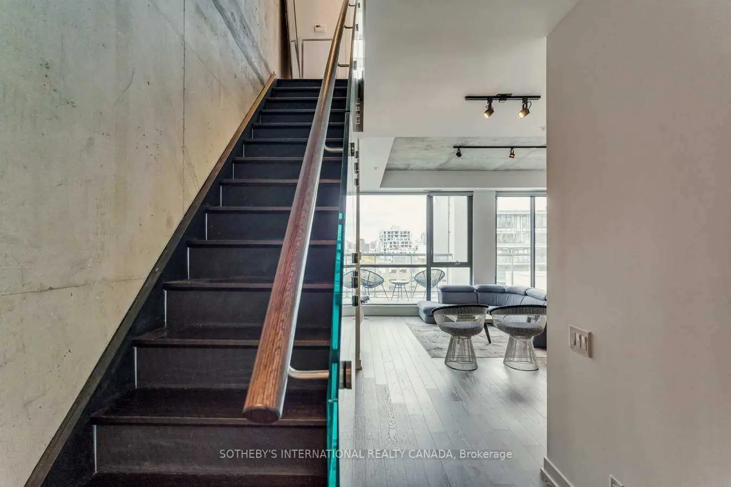 39 Brant Street Ph06 photo 5