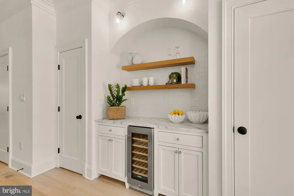 Additional image 18 of 1010 I Street NE, Washington, DC 20002