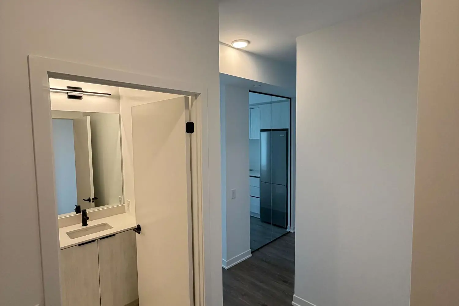 Additional image 12 of 2495 Eglinton Avenue 2407
