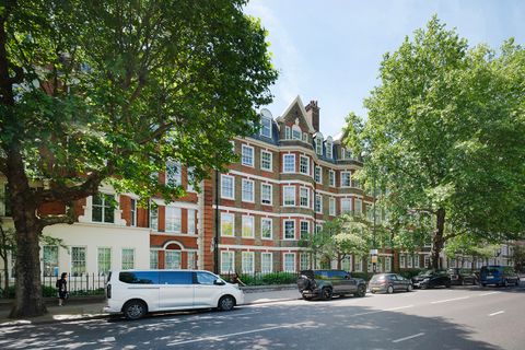 Hanover Gate Mansions, Park Road, London NW1