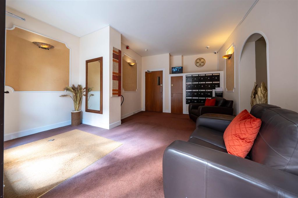 Additional image 8 of 3 bed flat for saleSt. Johns Place, Perth PH1