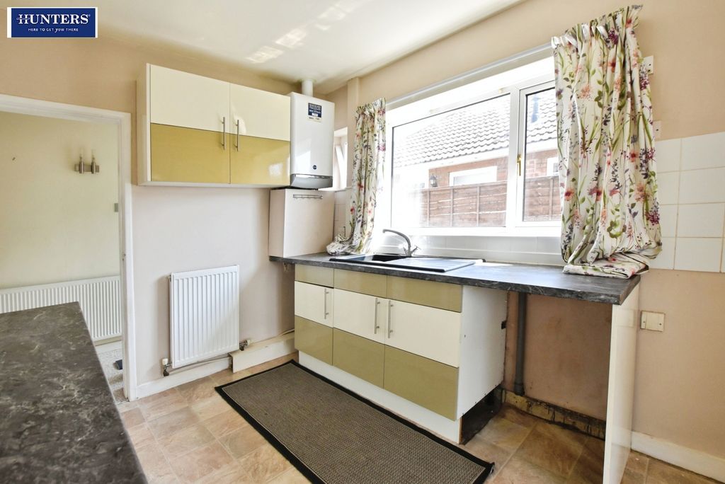 Additional image 7 of 2 bed semi-detached bungalow for saleHolmfirth Road, Scunthorpe DN15