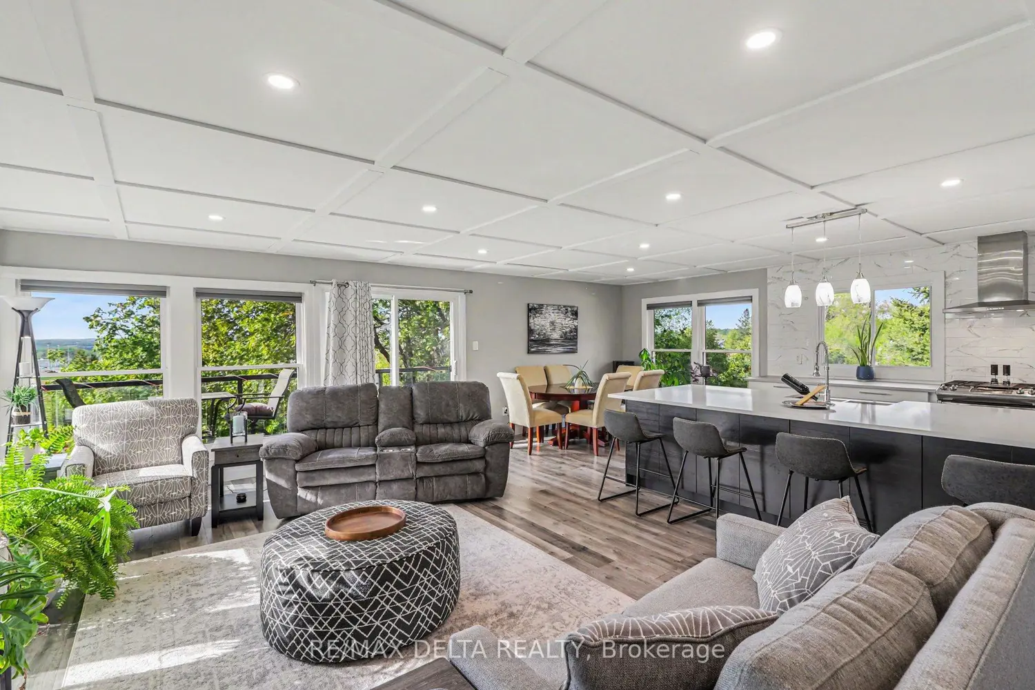 1363 Gerald Street photo 3