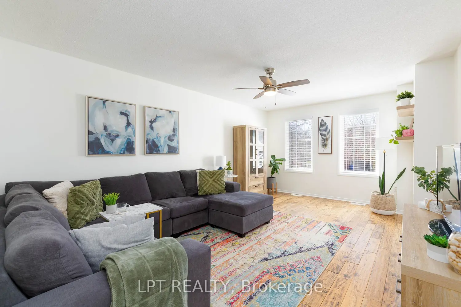 25 Hattie Court photo 4