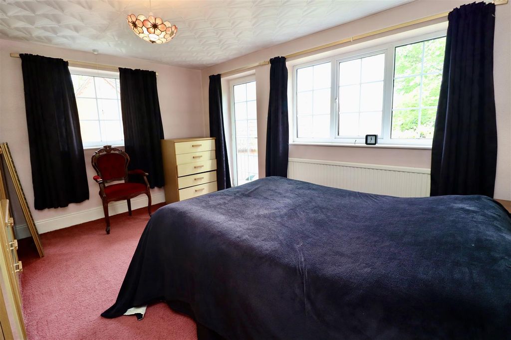 Additional image 8 of 4 bed detached house for saleYork Road, Shiptonthorpe, York YO43