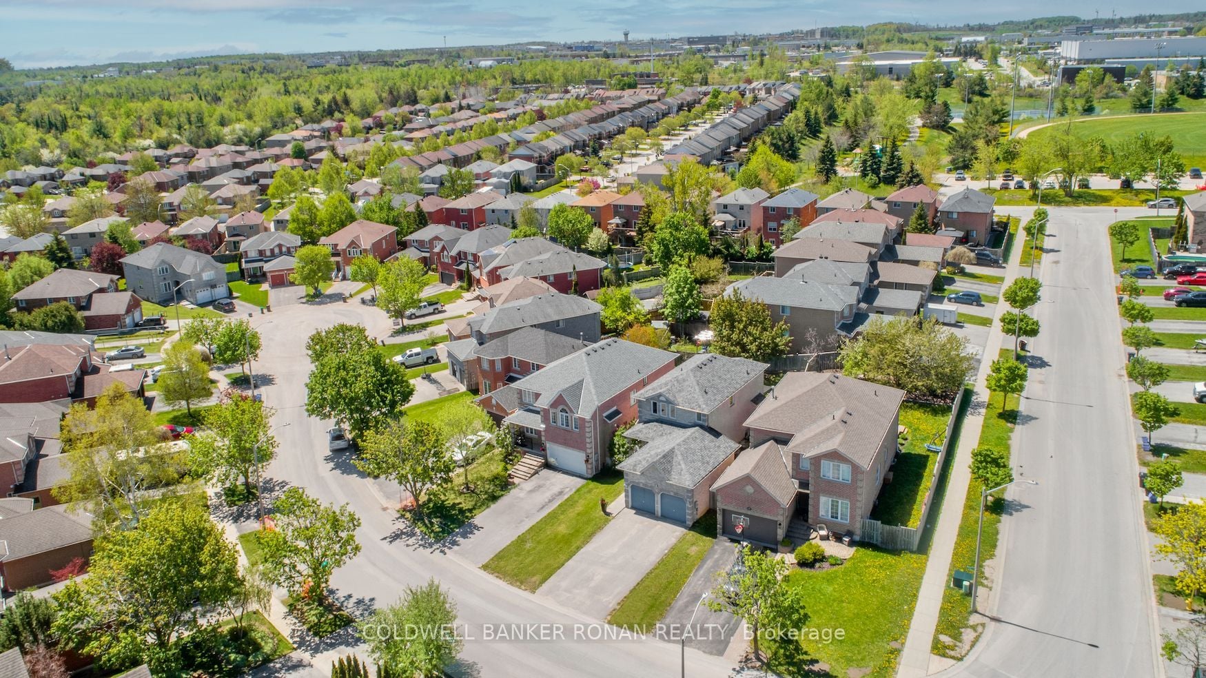 3 Teal Place, Barrie, ON, L4N 8W1
