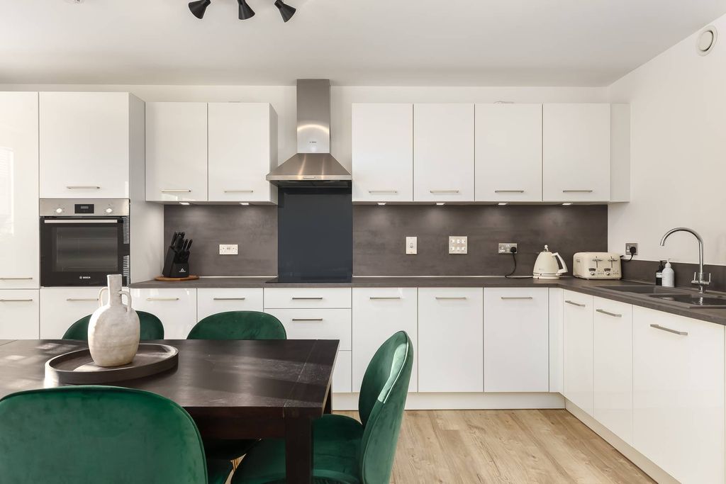Additional image 6 of 3 bed flat for sale40/1, Meadowsweet Drive, Cammo, Edinburgh EH4