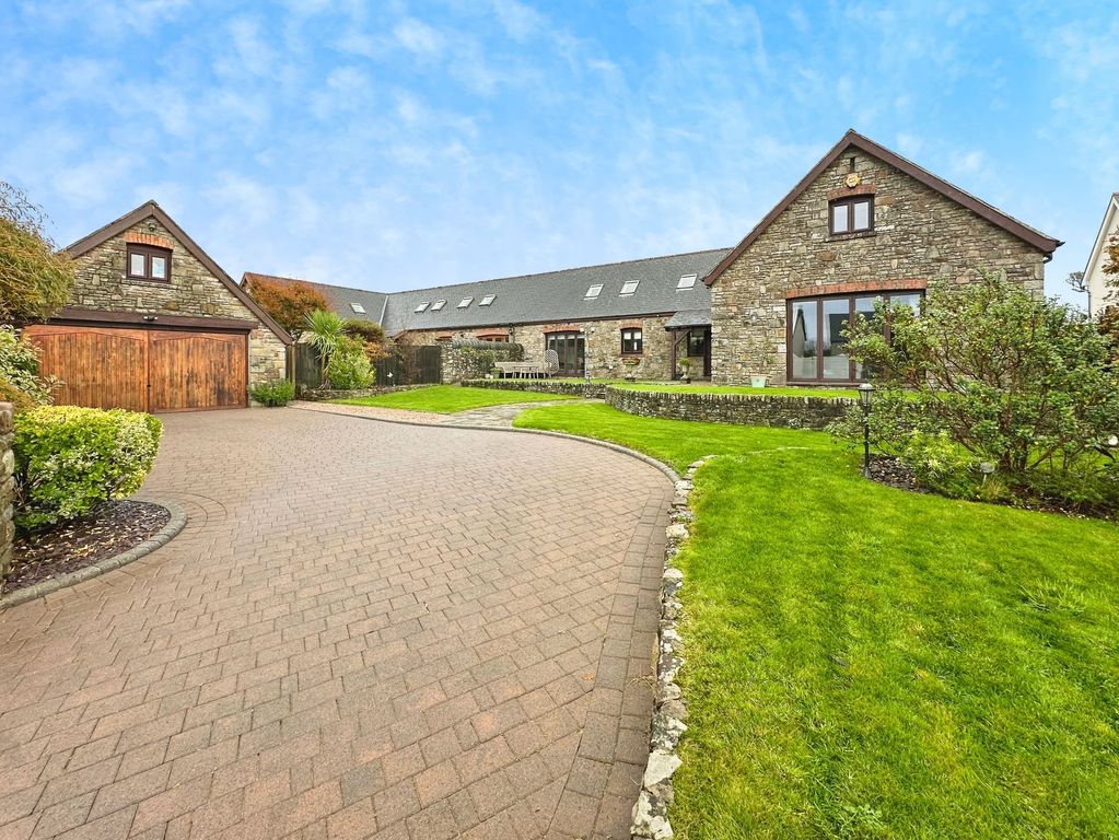 4 bed semi-detached house for saleEglwys Nunnydd, Margam SA13