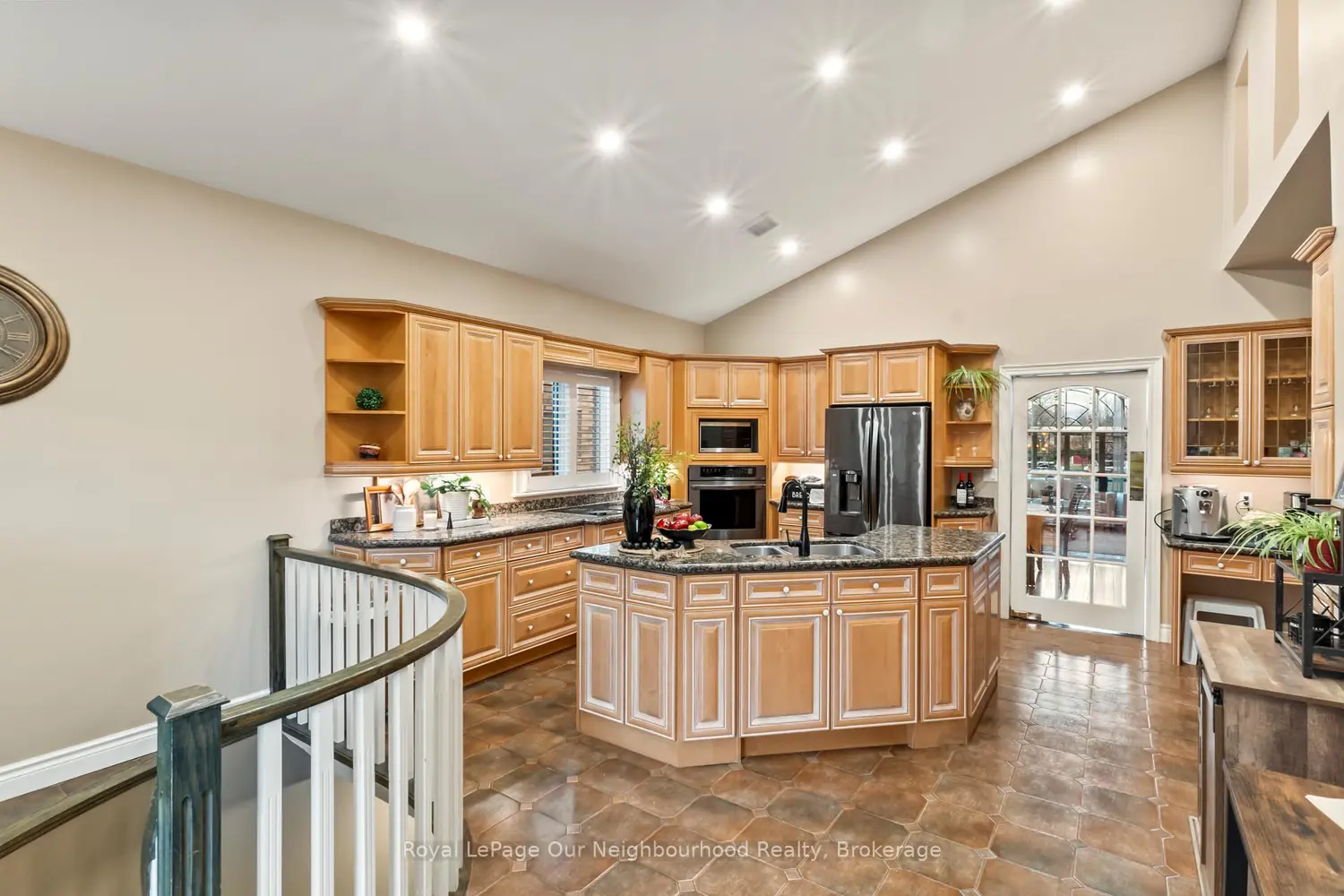 Additional image 6 of 941 Tillison Avenue