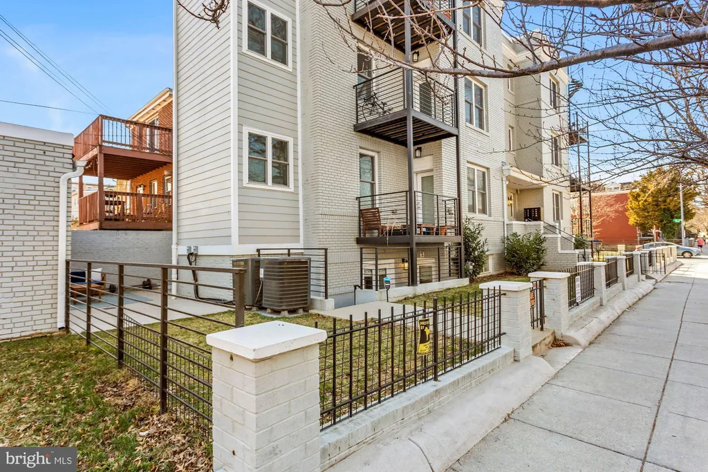 1236 Shepherd Street NW Unit 1, Washington, DC 20011