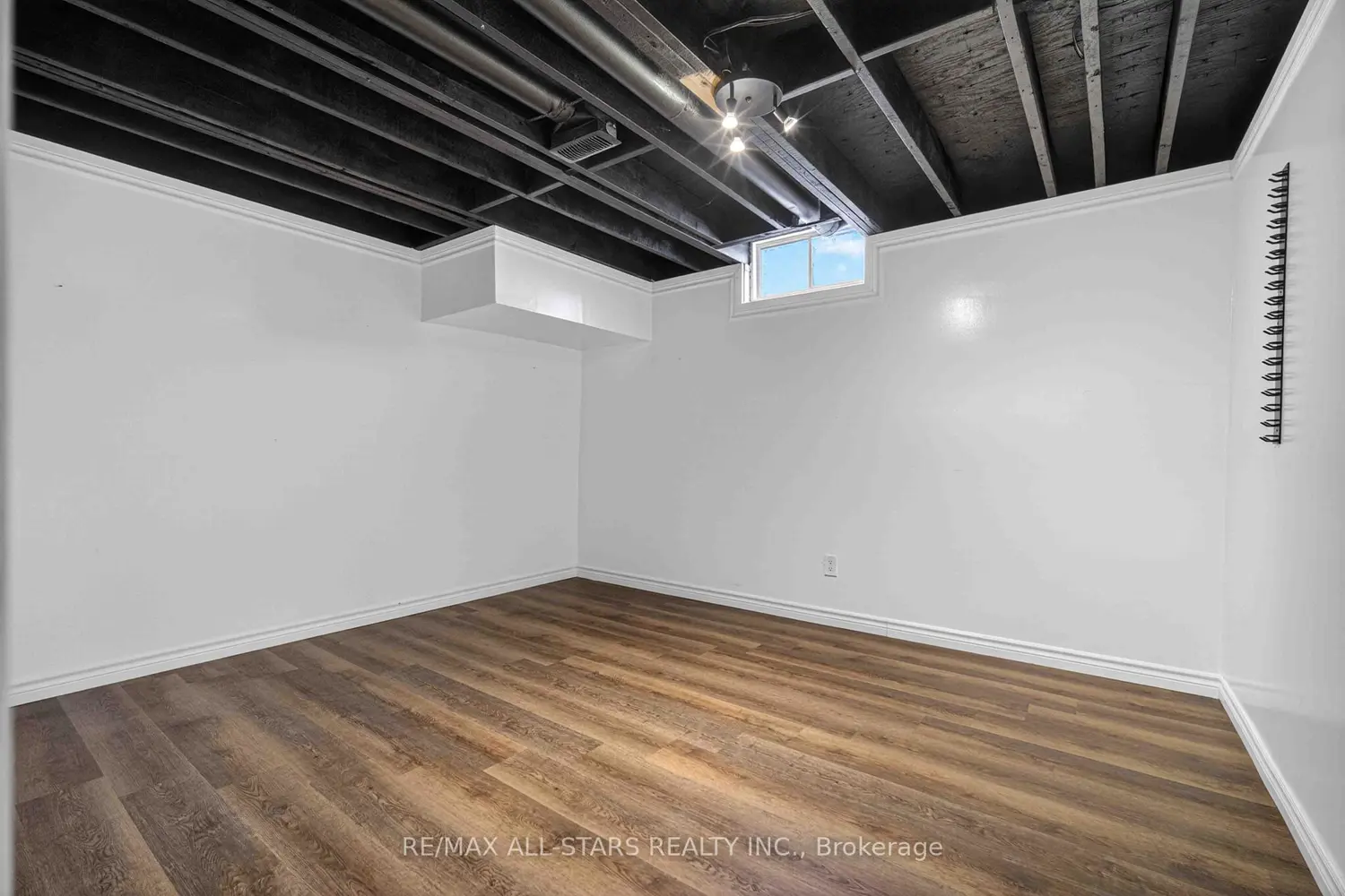 Additional image 16 of 2147 Springwood Road