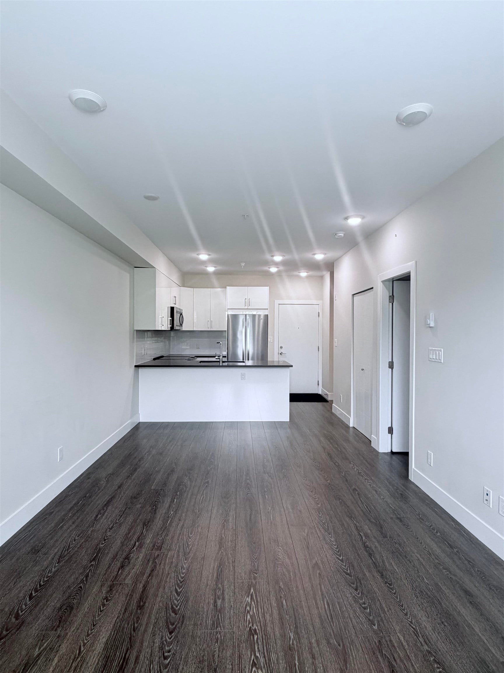 Additional image 6 of 301-15351 101 Ave , Surrey, BC, V3R 0G2