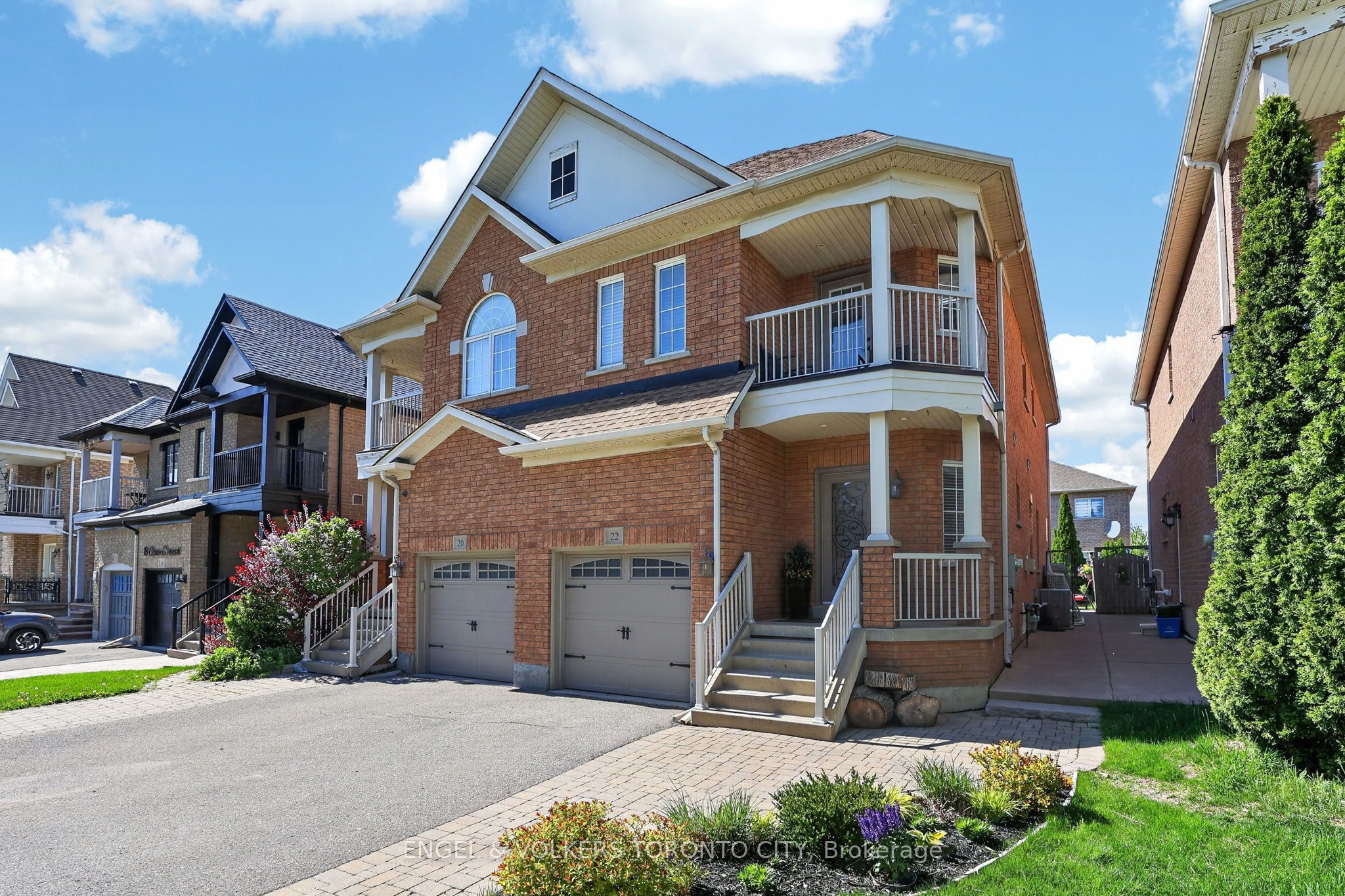 22 Ozner Crescent, Vaughan, ON, L4H 0E2