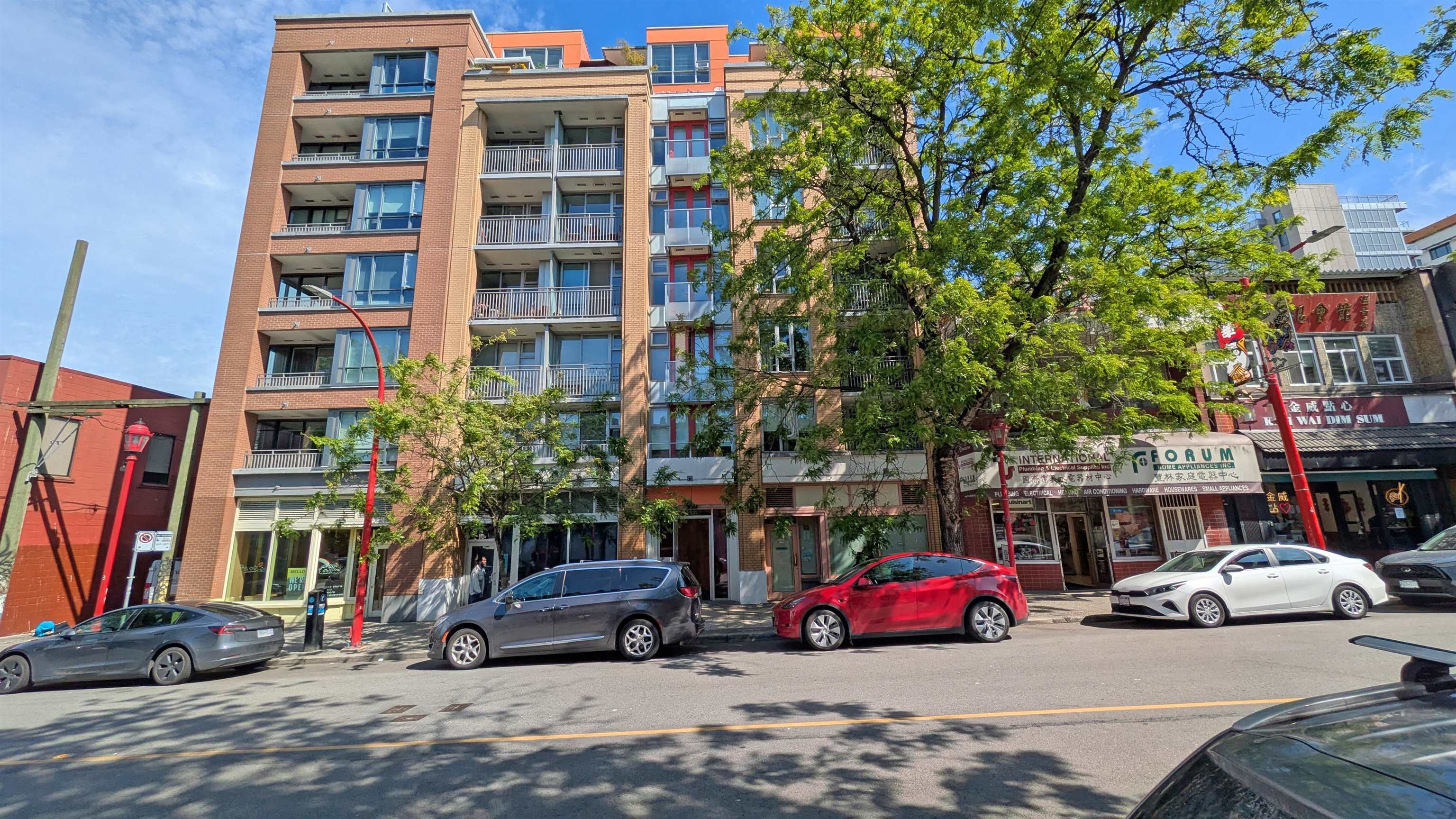 201-231 Pender Street E, Vancouver, BC, V6A 0G3