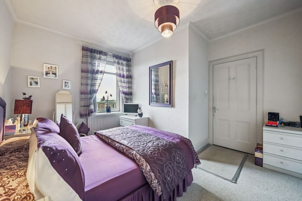 Additional image 12 of 2 bed flat for sale2/2, 4 Lorne Street, Helensburgh G84