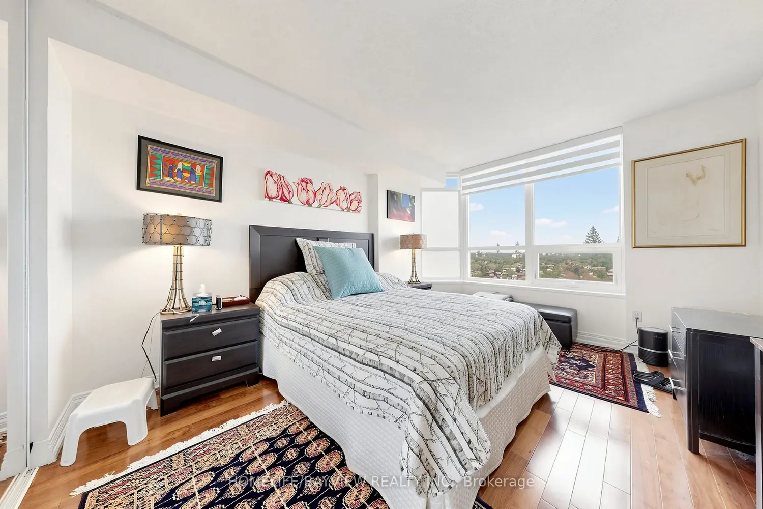 Additional image 18 of 7601 Bathurst Street 902