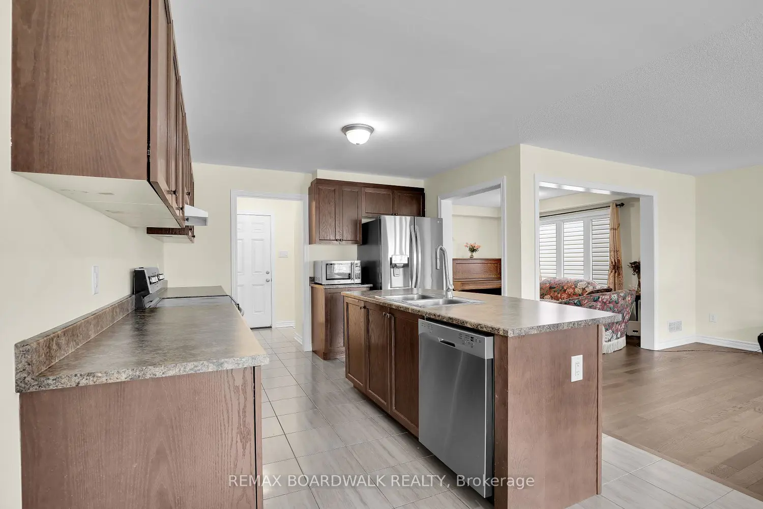 340 Sweetclover Way photo 3
