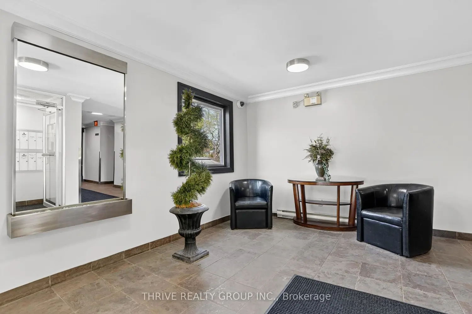 Additional image 4 of 570 William Street 603