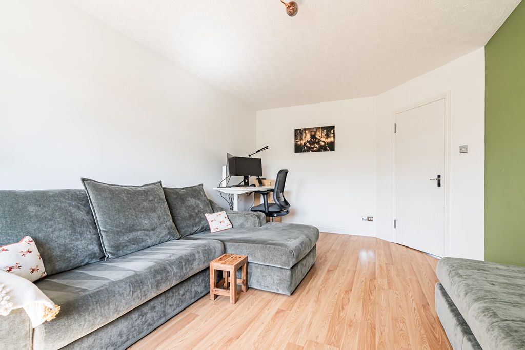 Additional image 10 of 2 bed flat for saleRestalrig Road South, Edinburgh EH7