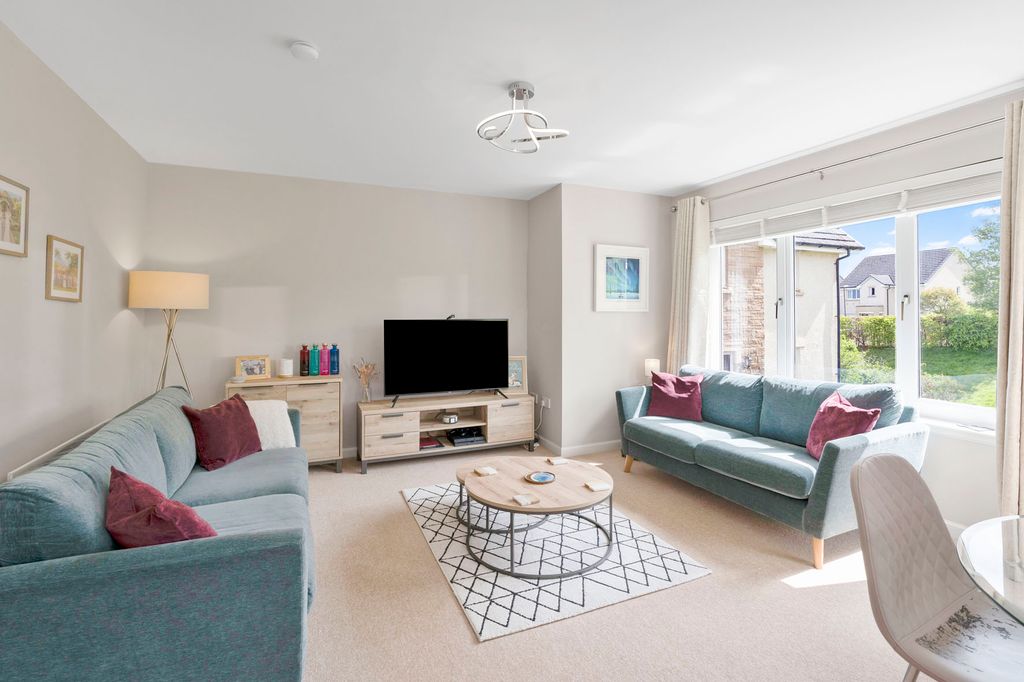 Additional image 2 of 2 bed flat for sale16B South Chesters Gardens, Bonnyrigg EH19