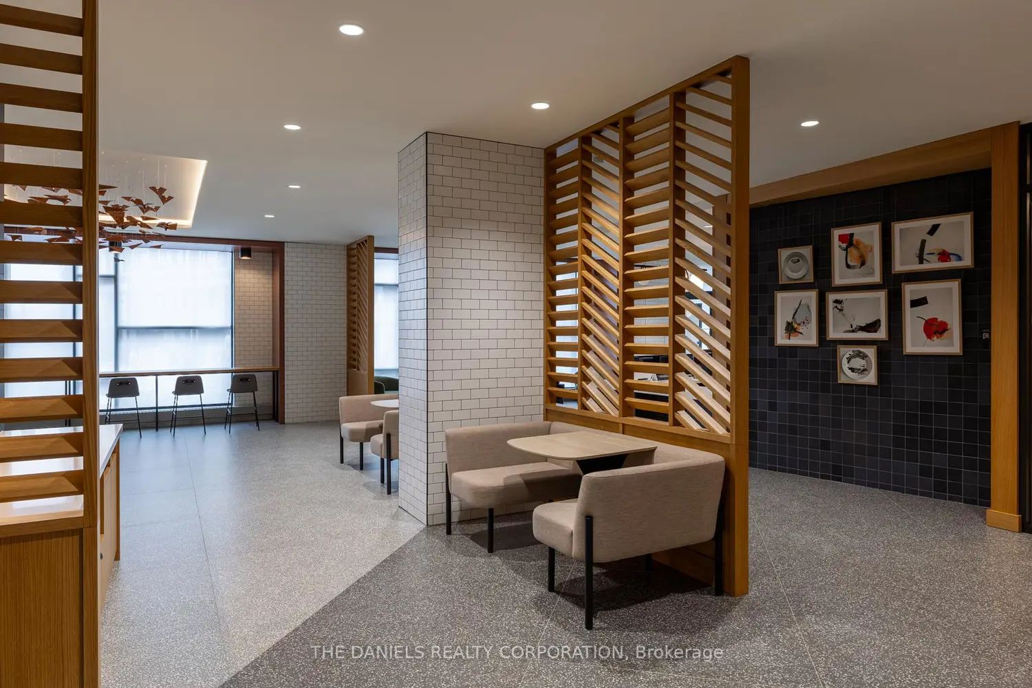 Additional image 6 of 2495 Eglinton Avenue 2409