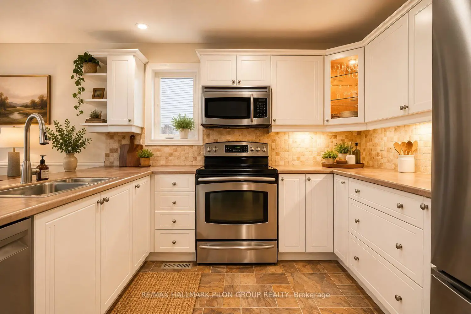 56 Townsend Drive photo 3