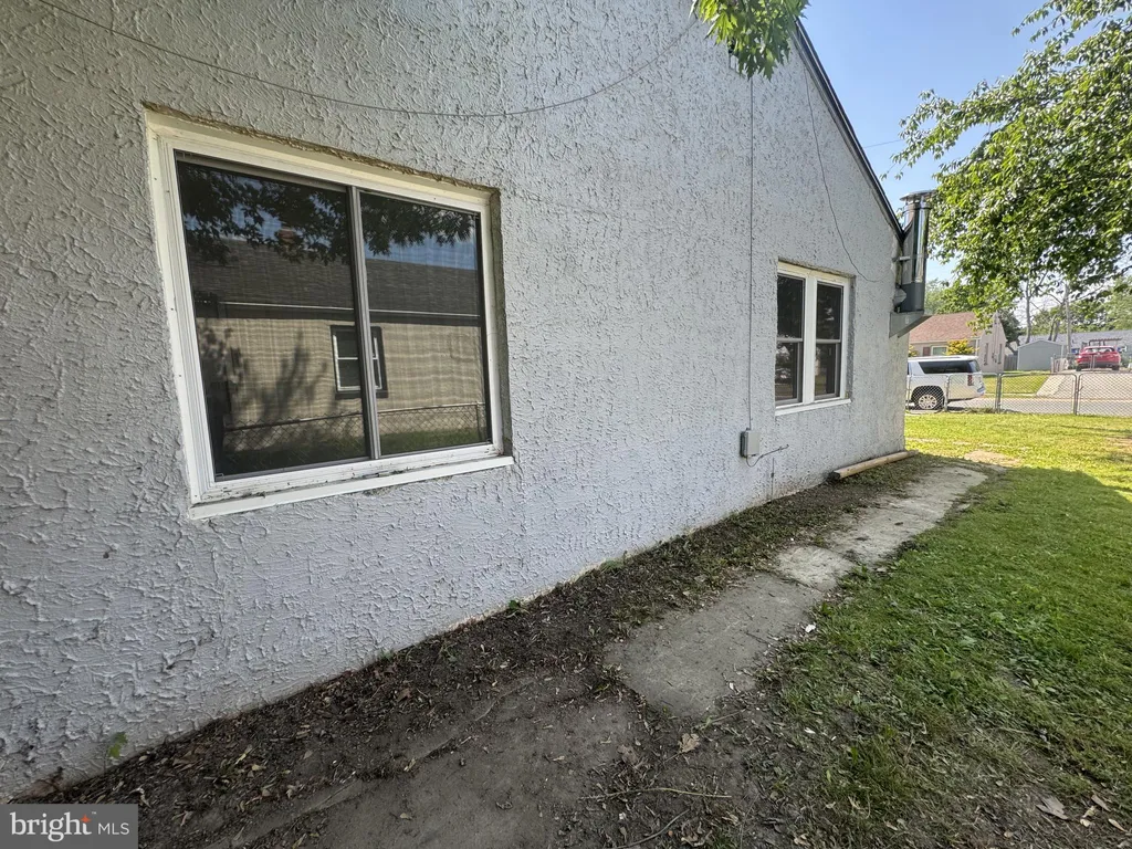 Additional image 5 of 422 Howell Drive, New Castle, DE 19720
