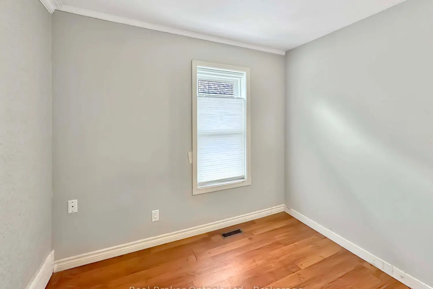 Additional image 14 of 273 Brant Avenue