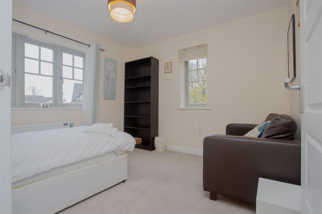 Additional image 29 of 5 bed detached house for saleVawser Crescent, Peterborough PE3