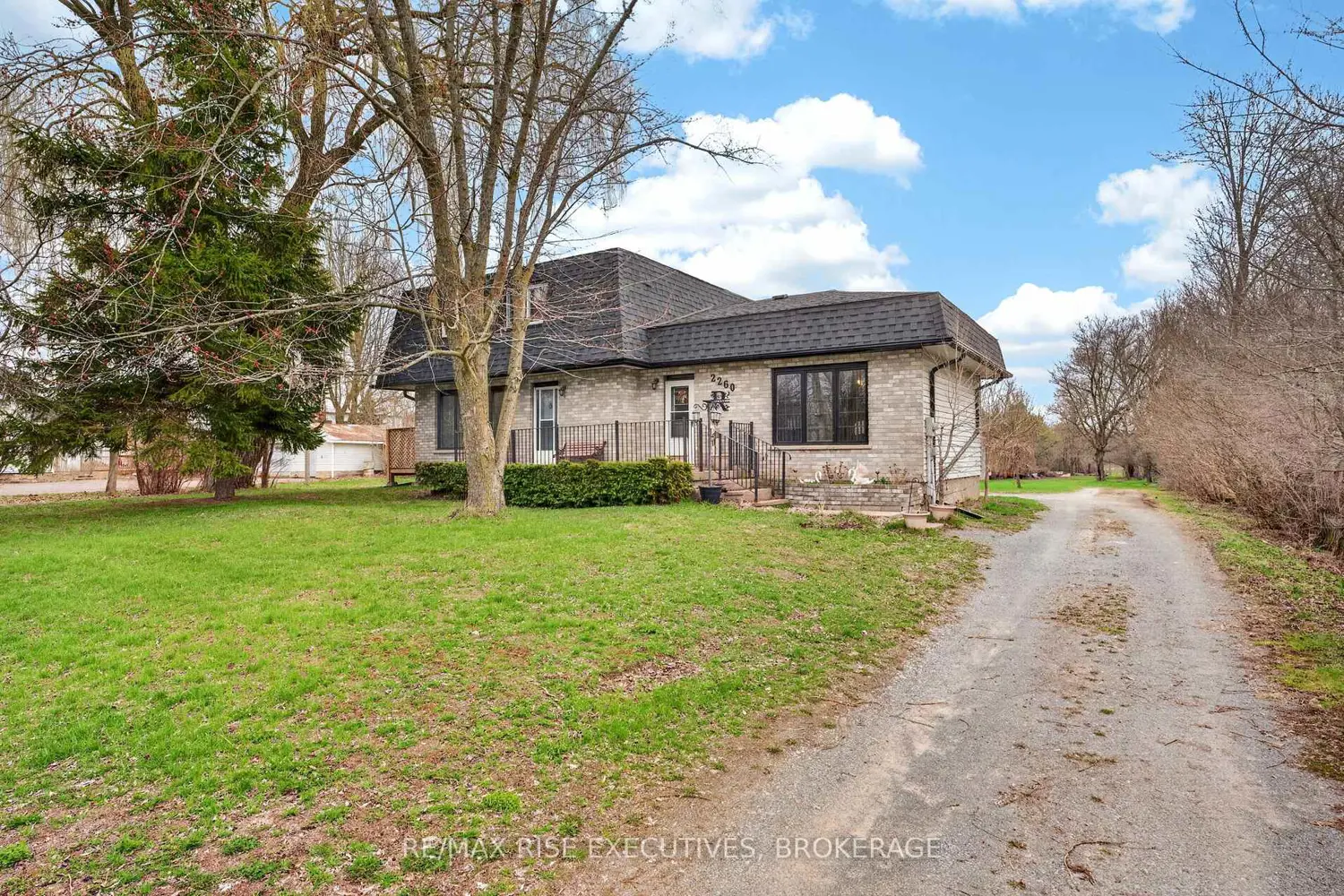 2260 Sydenham Road