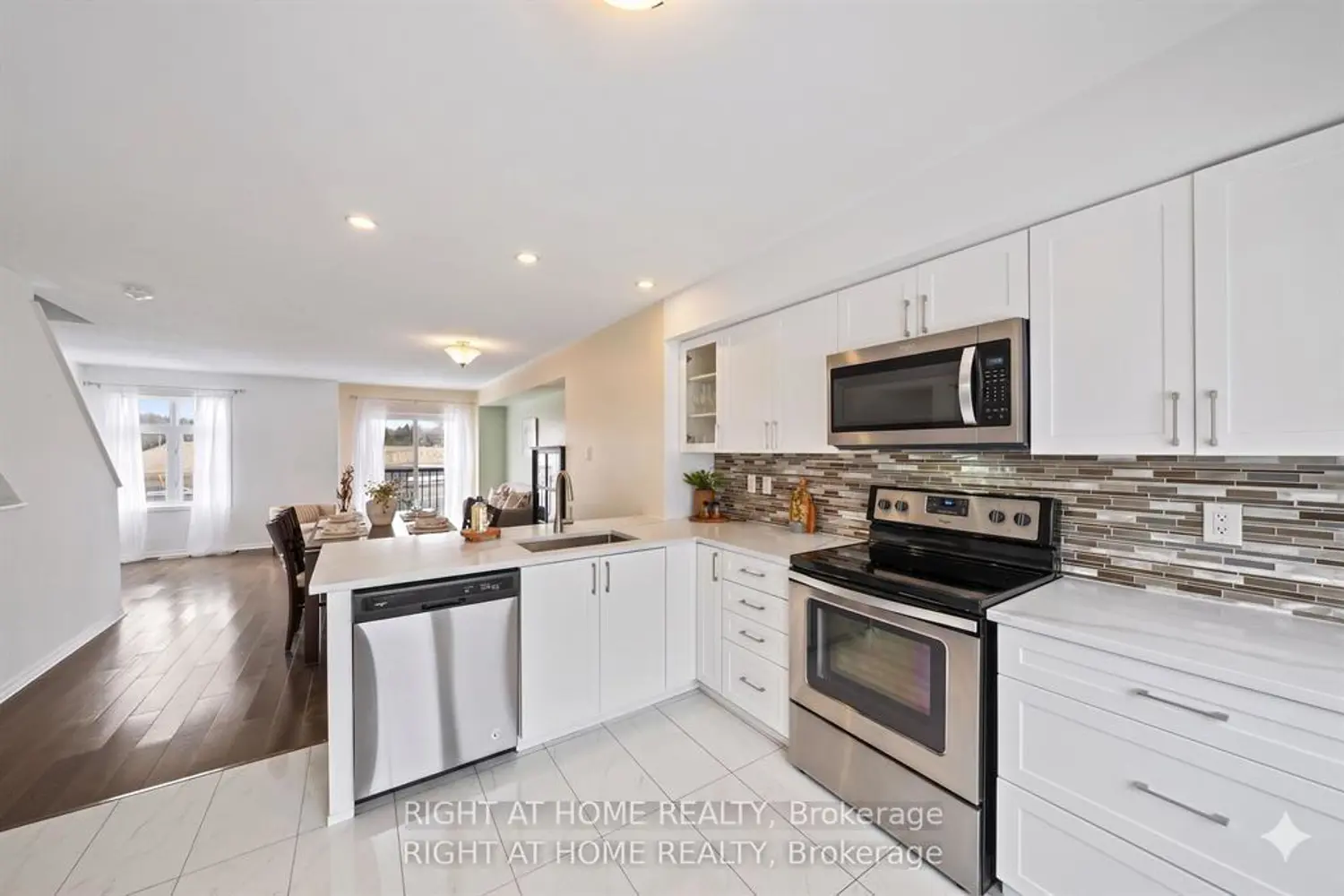 161 Camden Private photo 4