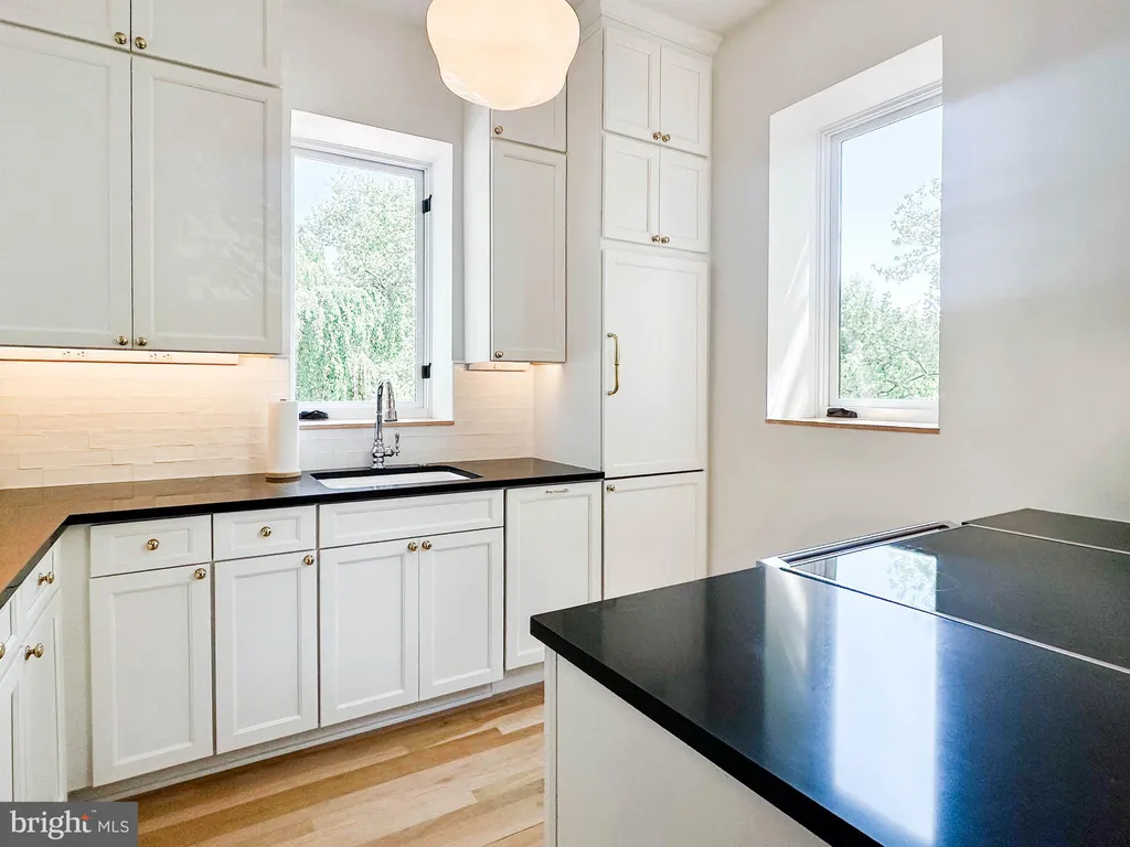 Additional image 10 of 3101 P Street NW Unit 2, Washington, DC 20007