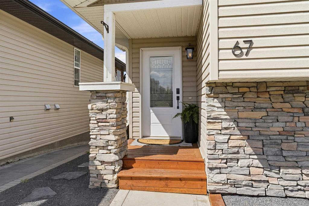 Additional image 2 of 67 Lodge Place, Sylvan Lake, AB, T4S 2N2