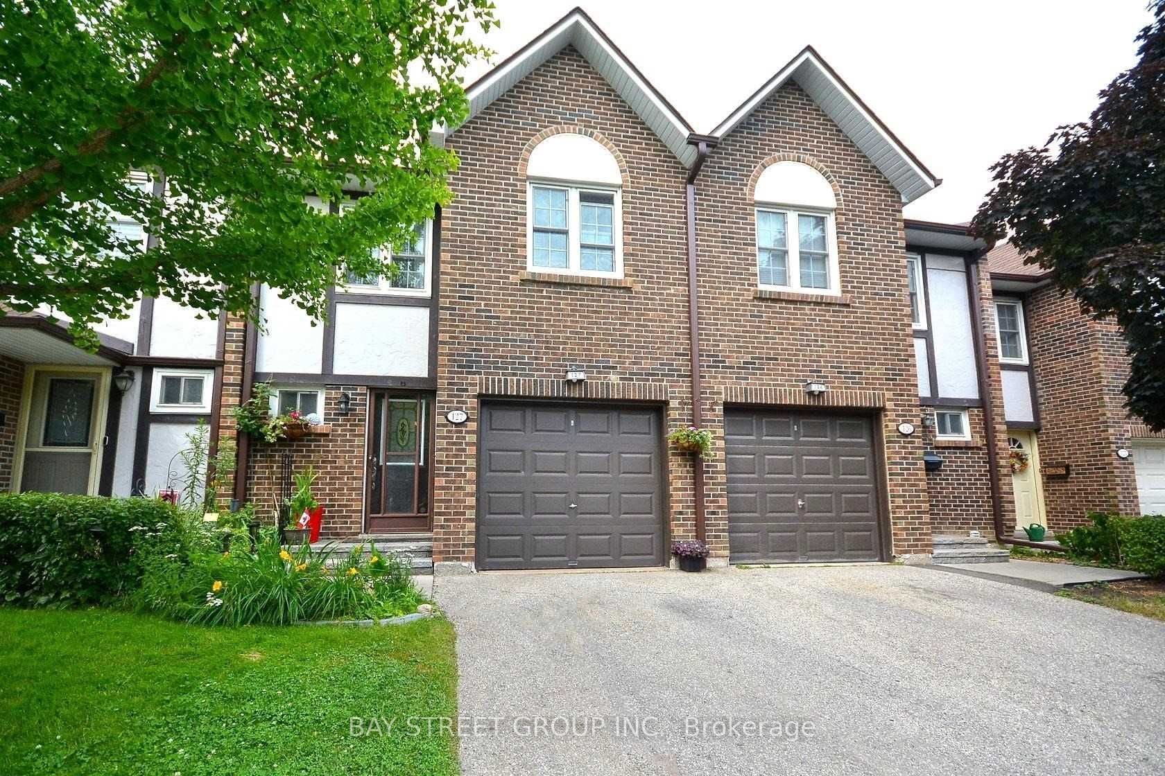 127-2120 Rathburn Road E, Mississauga, ON, L4W 2S8
