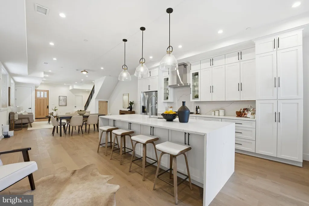 Additional image 9 of 3916 8th Street NW Unit B, Washington, DC 20011