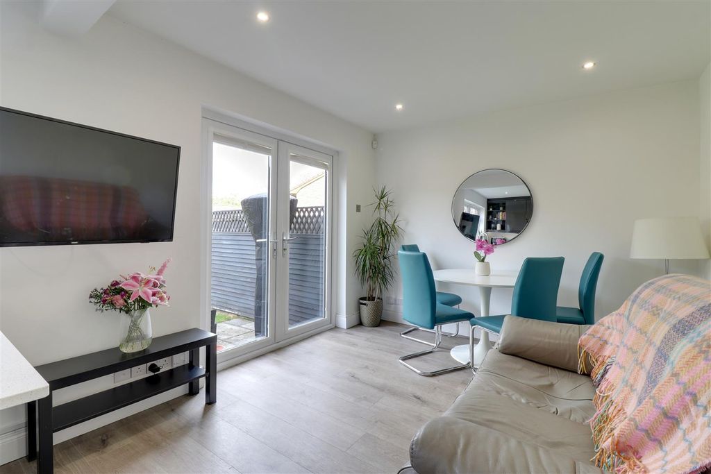 Additional image 7 of 3 bed semi-detached house for sale27 Regency Park, Newtownards BT23
