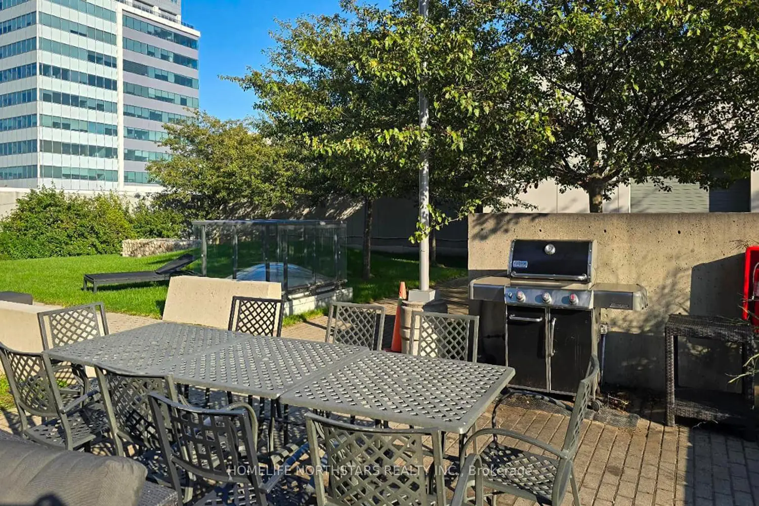 Additional image 20 of 7165 Yonge Street 432